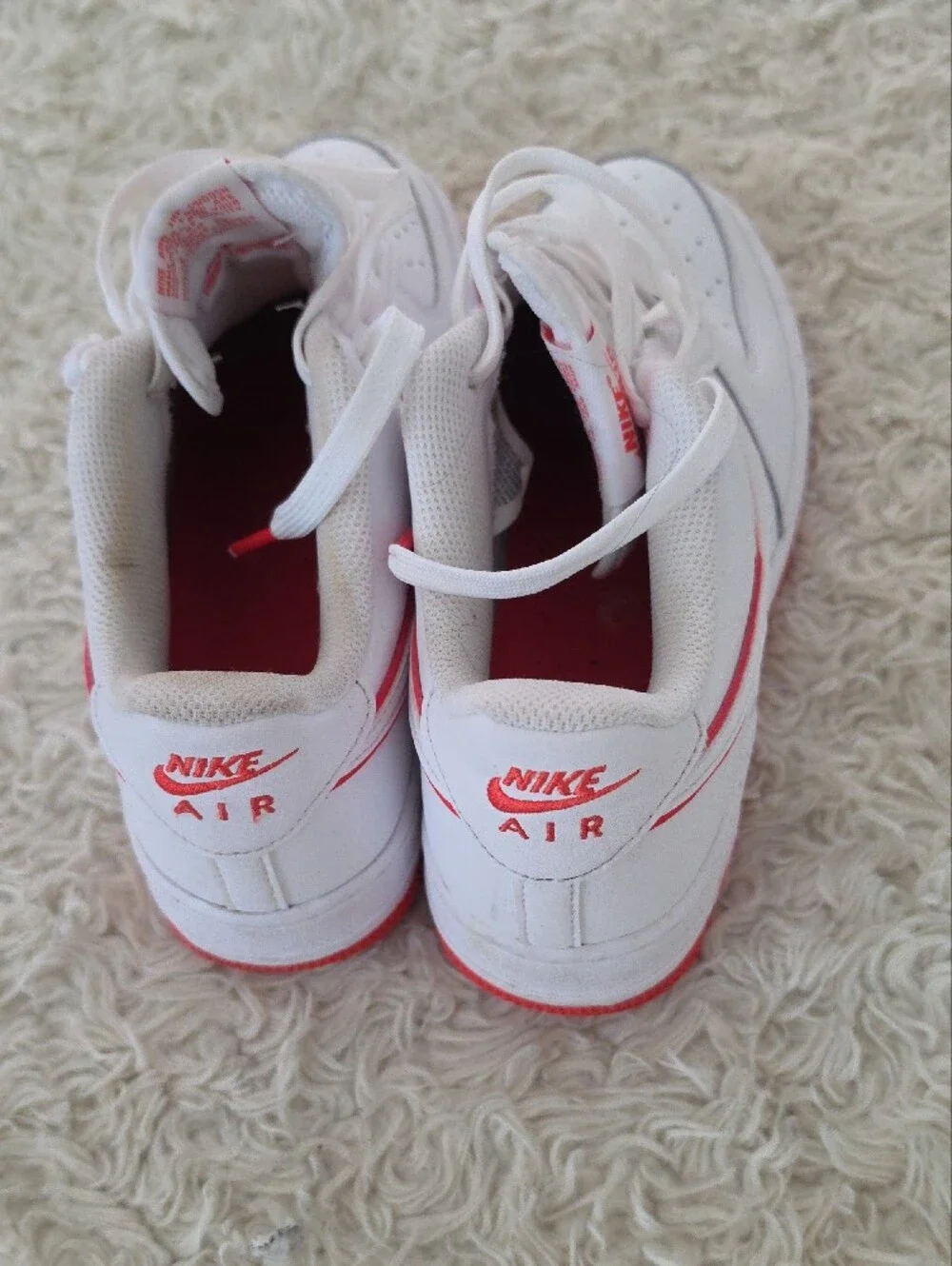 Nike Kids Sneakers - White & Red Low-Top